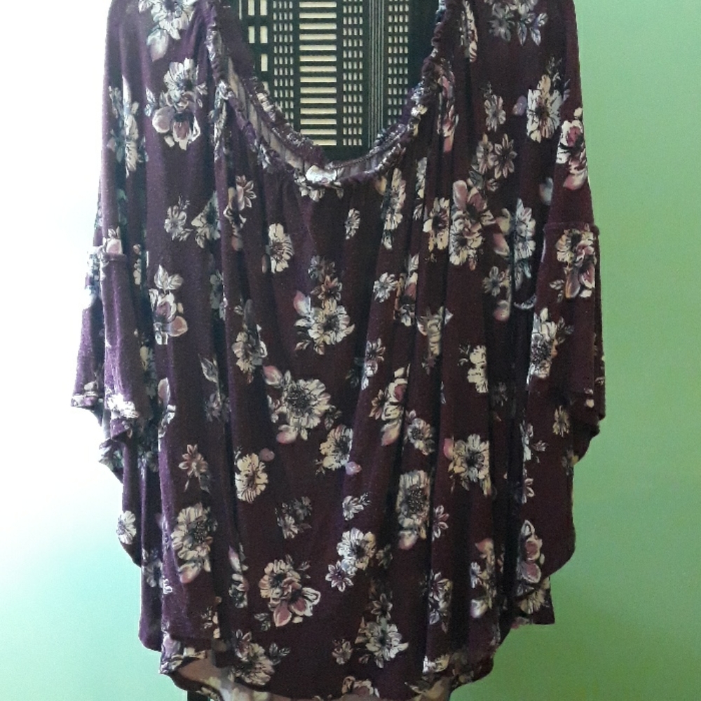 Purple Floral Long Flutter Sleeve BlouseSize 16/18